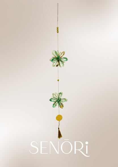 Sparkle Flow – Twintrail Bloom