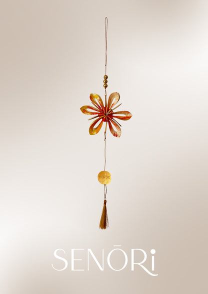 Sparkle Flow – Petal-Shaped Paper Decor Drops